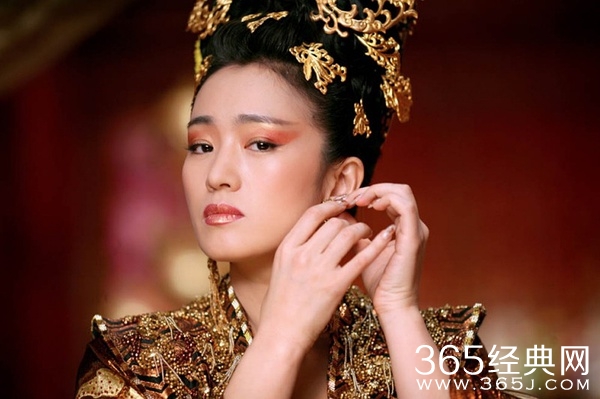 古装宫廷游戏手游_宫廷古装手机游戏_古装宫廷游戏排行榜前十名