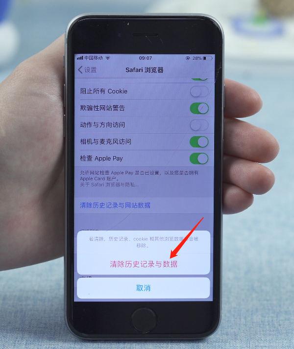 打游戏手机变烫卡顿-手机玩游戏过热卡顿罢工，我真是服了
