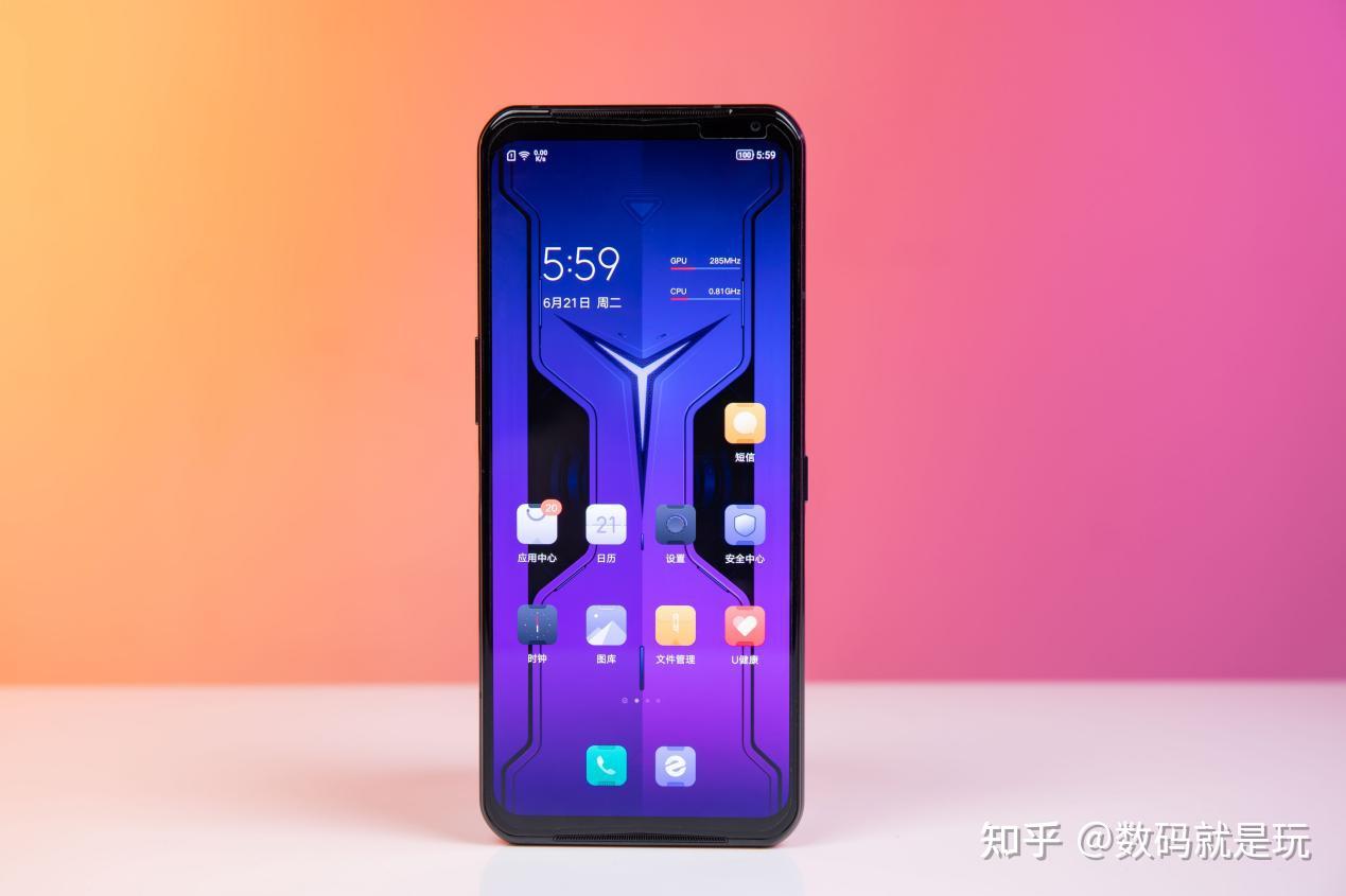 打游戏手机变烫卡顿_打游戏手机卡发烫_手机热打游戏卡