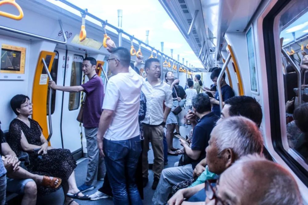 北京时间上下班时间_个北京时间_北京上班时间