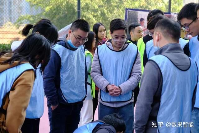 抱团游戏手机摄影_抱团游戏_游戏抱团规则