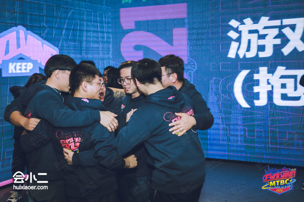 游戏抱团规则_抱团游戏手机摄影_抱团游戏