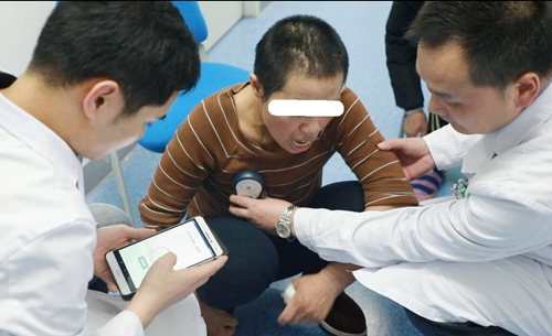 给手机充电的游戏_充电游戏软件_充电手机游戏抖动