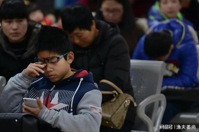 触摸惩罚手机游戏_触摸游戏有哪些_触碰游戏