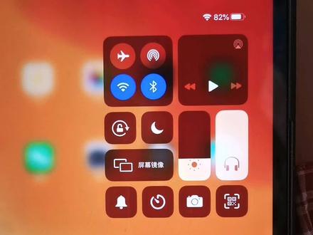 耳机一边声音大一边声音小_声音耳机大小怎么选_耳机的声音大小
